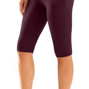 Wine women's knee-length high-waisted yoga capris with pockets, stretchy fabric